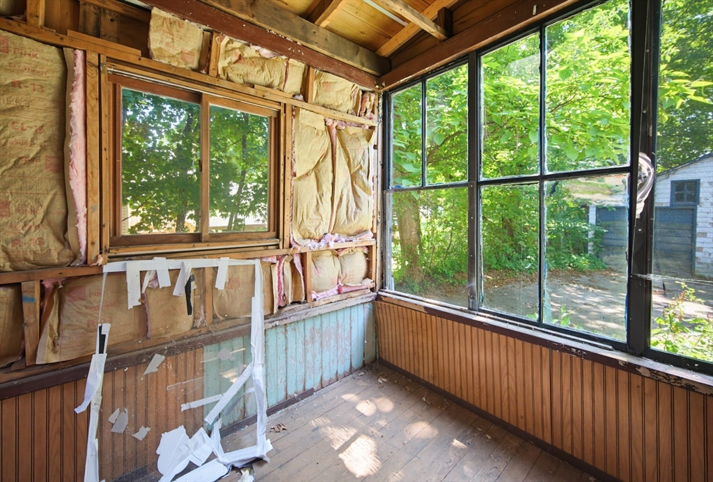 507 Taunton Ave Property Photo 12