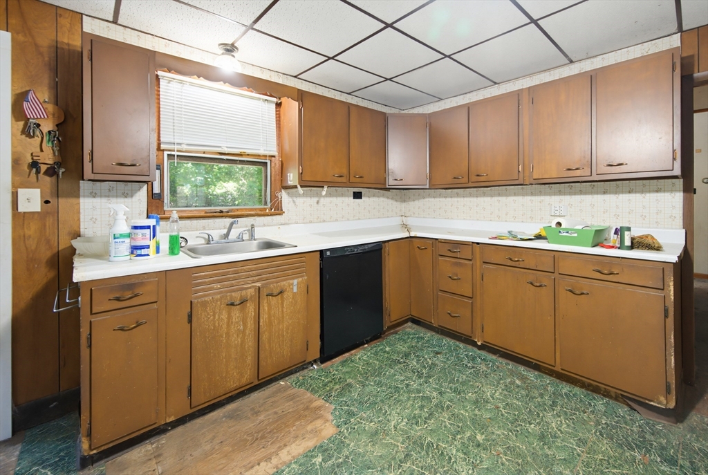 507 Taunton Ave Property Photo 17