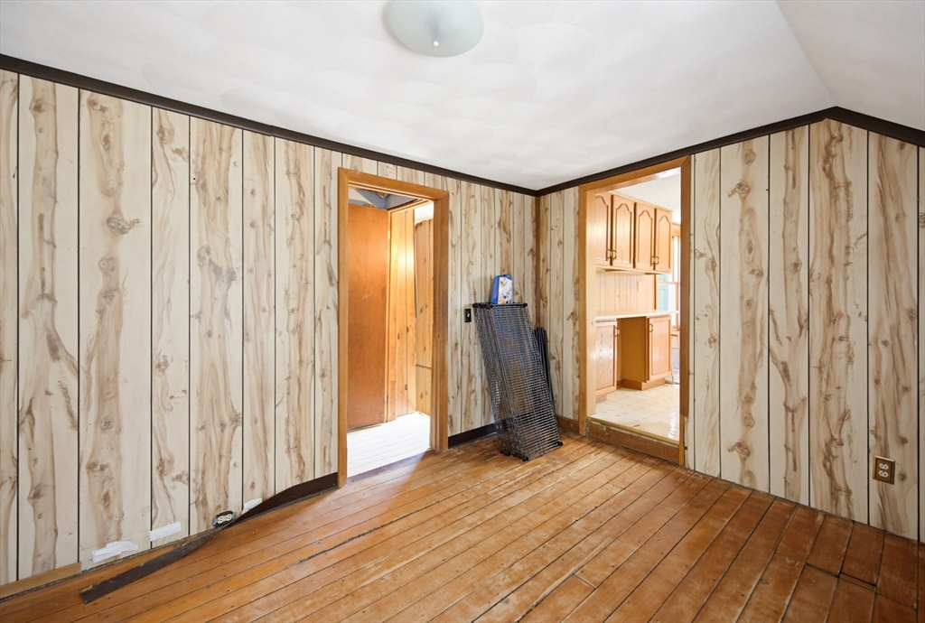 507 Taunton Ave Property Photo 32