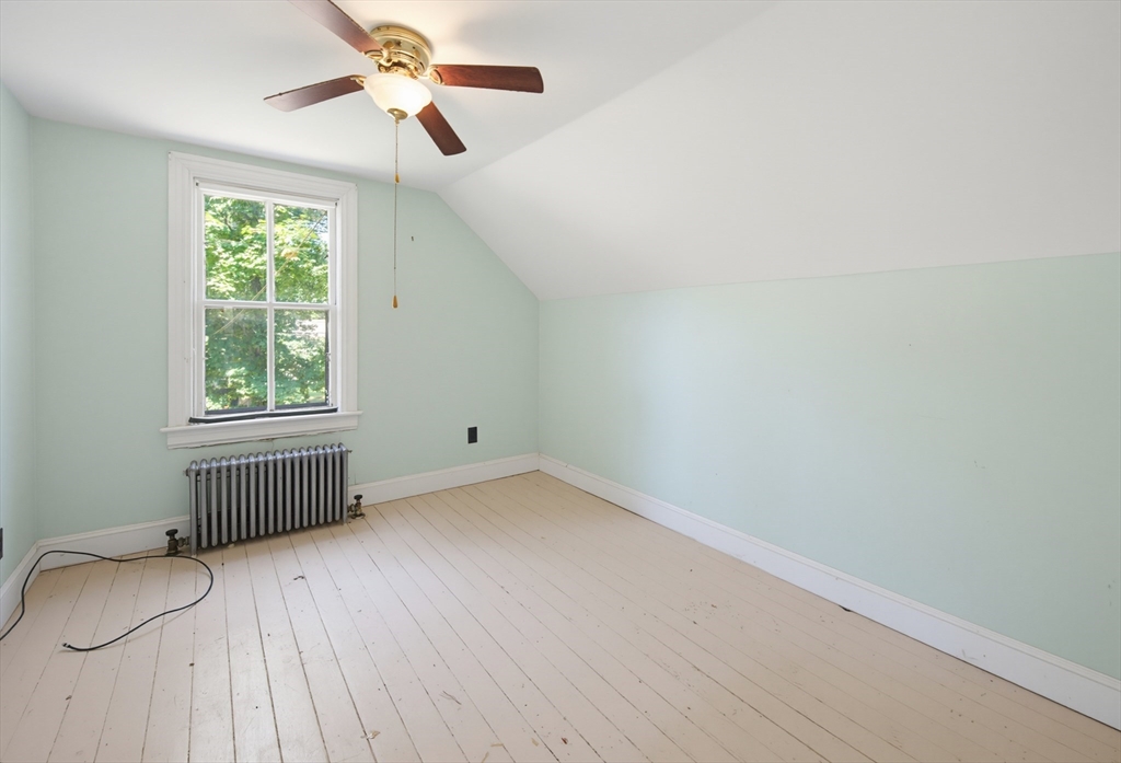 507 Taunton Ave Property Photo 35