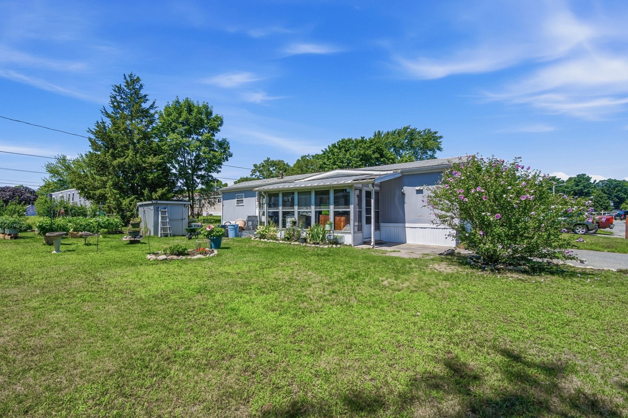 124 Mayflower Avenue Property Photo 20