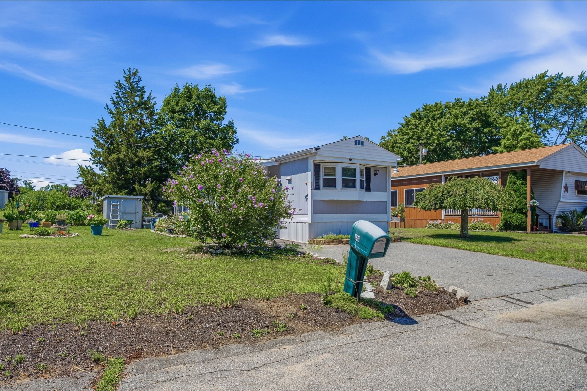 124 Mayflower Avenue Property Photo 23