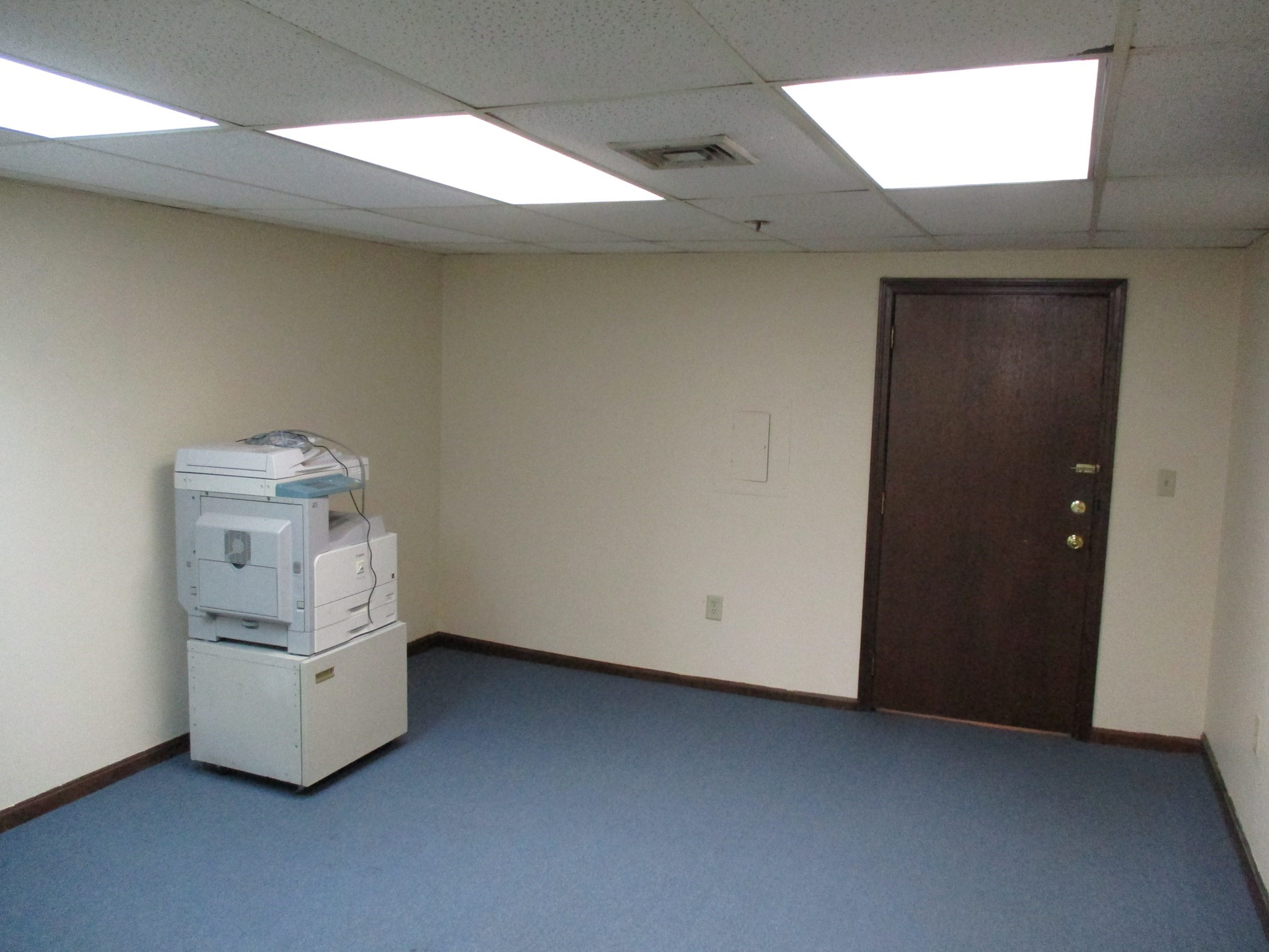 574 Boston Road # B Property Photo 4