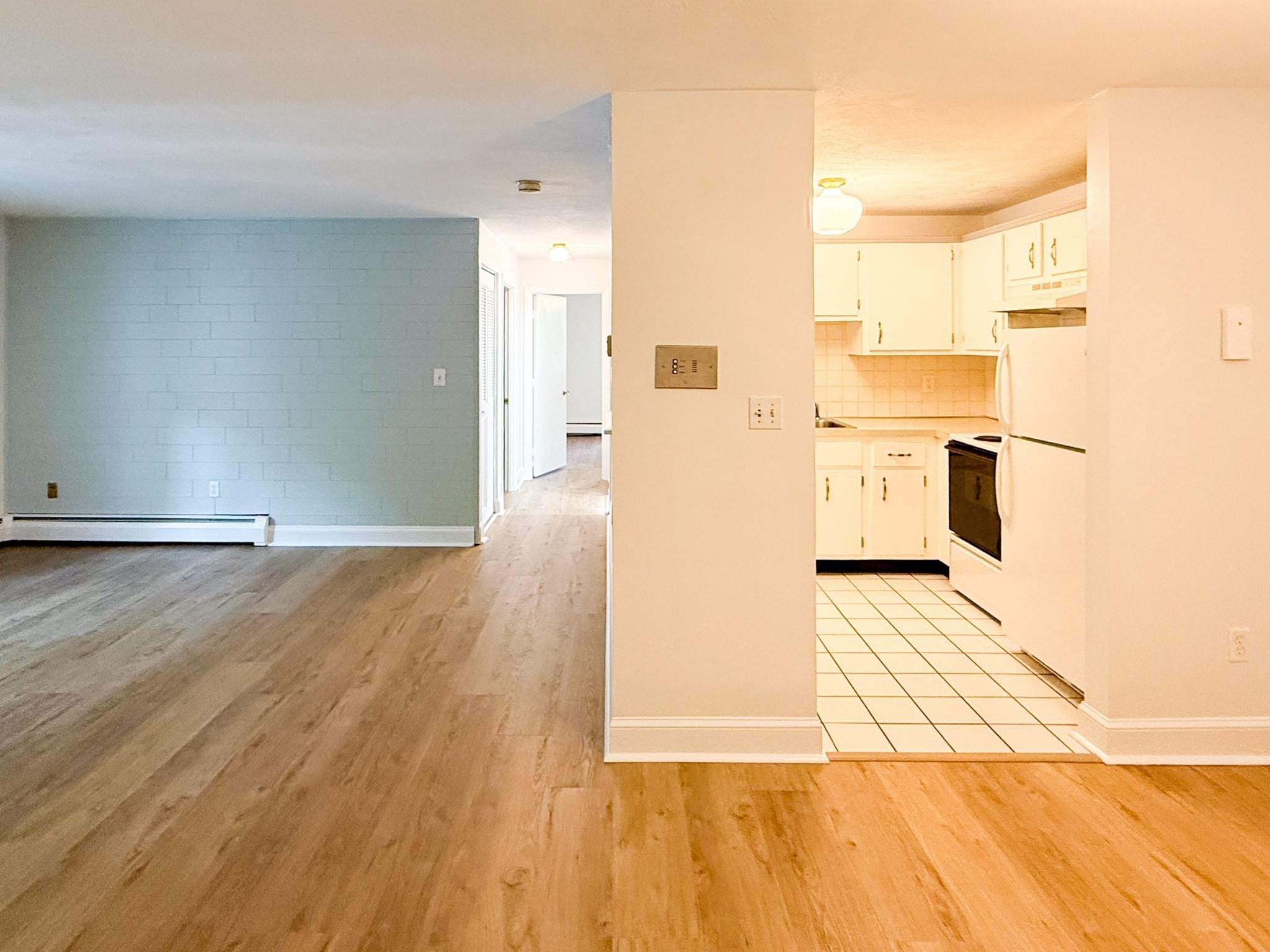 599 Old West Central St # D11 Property Photo 1