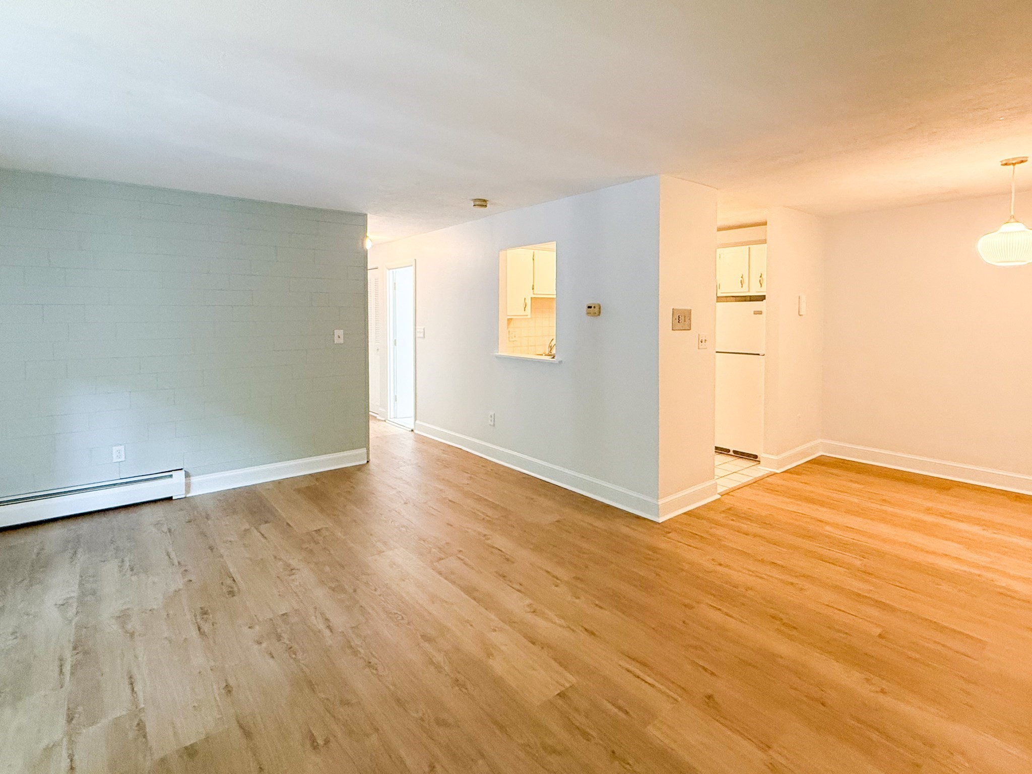 599 Old West Central St # D11 Property Photo 14