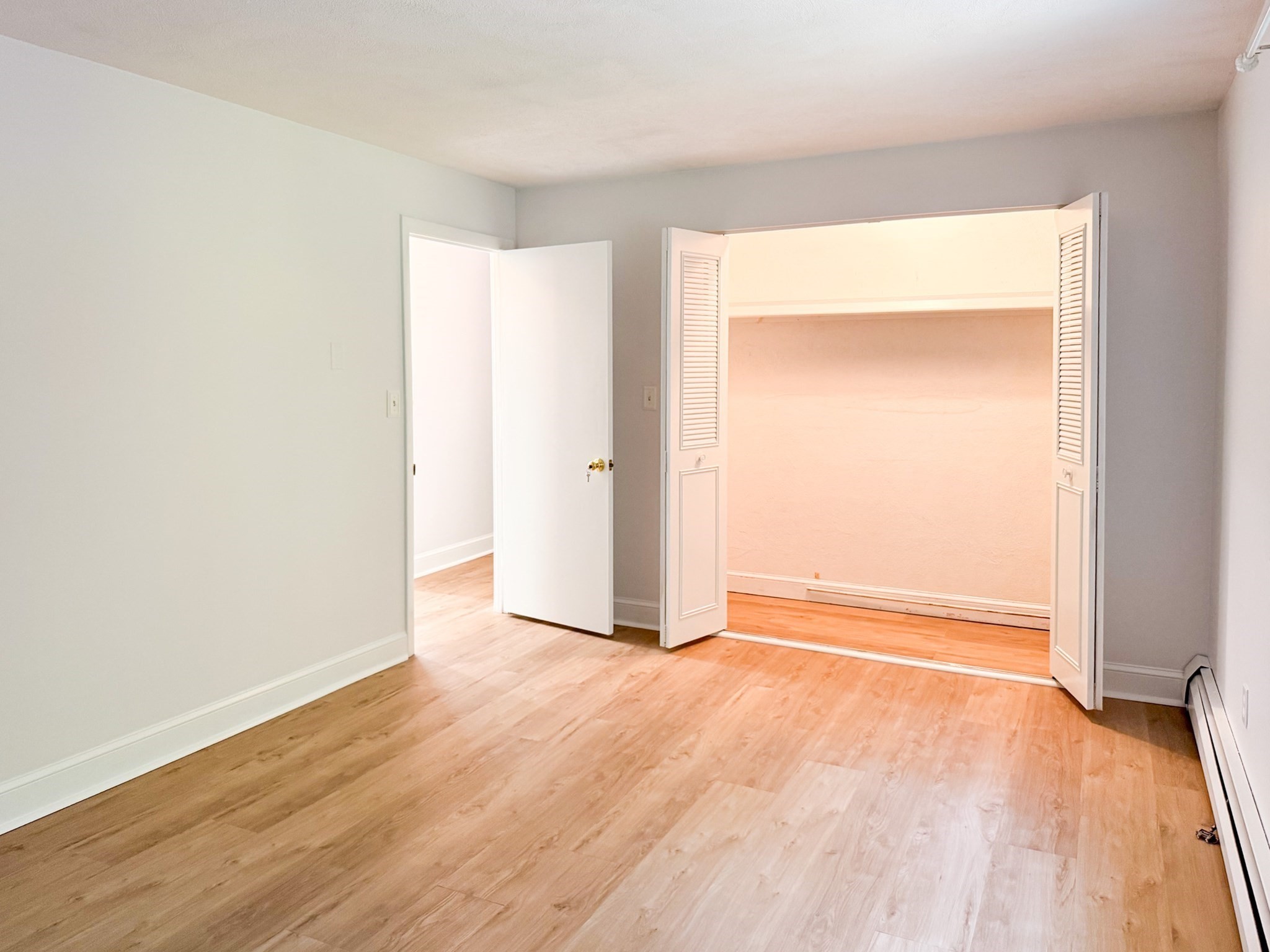 599 Old West Central St # D11 Property Photo 24