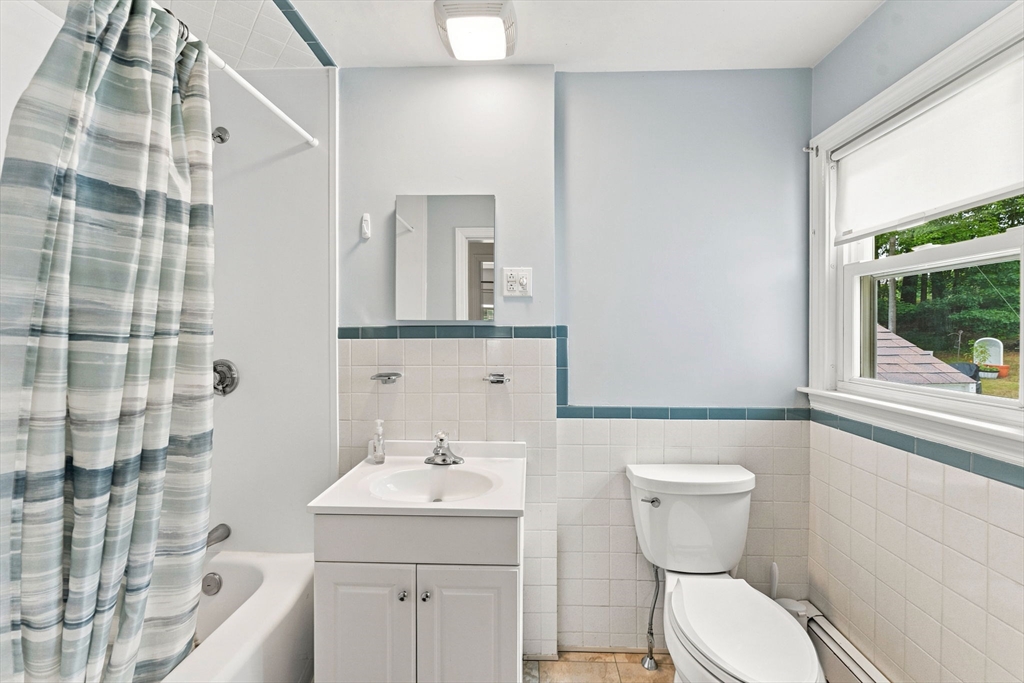 71 School St Property Photo 23