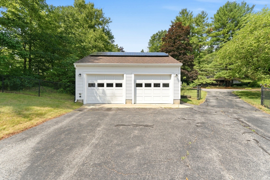 71 School St Property Photo 35