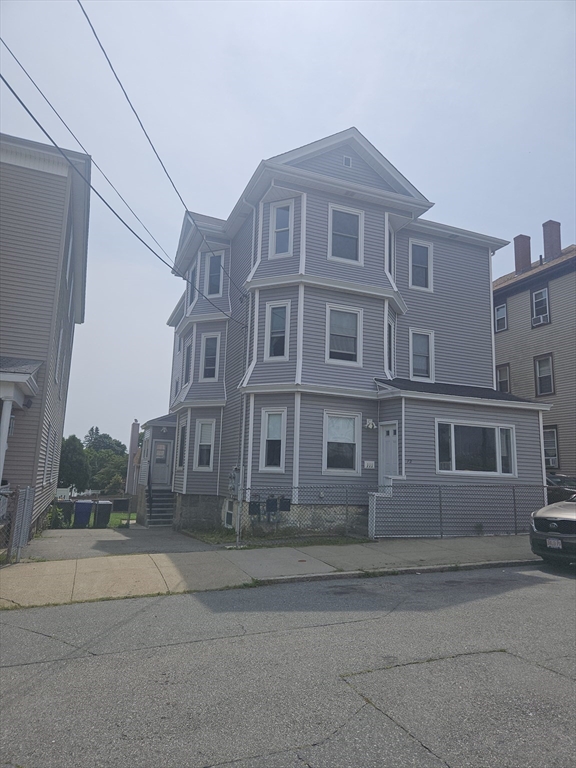 72 Huard St Property Photo 1