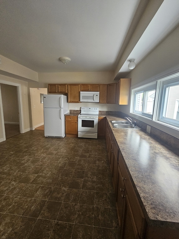 72 Huard St Property Photo 10