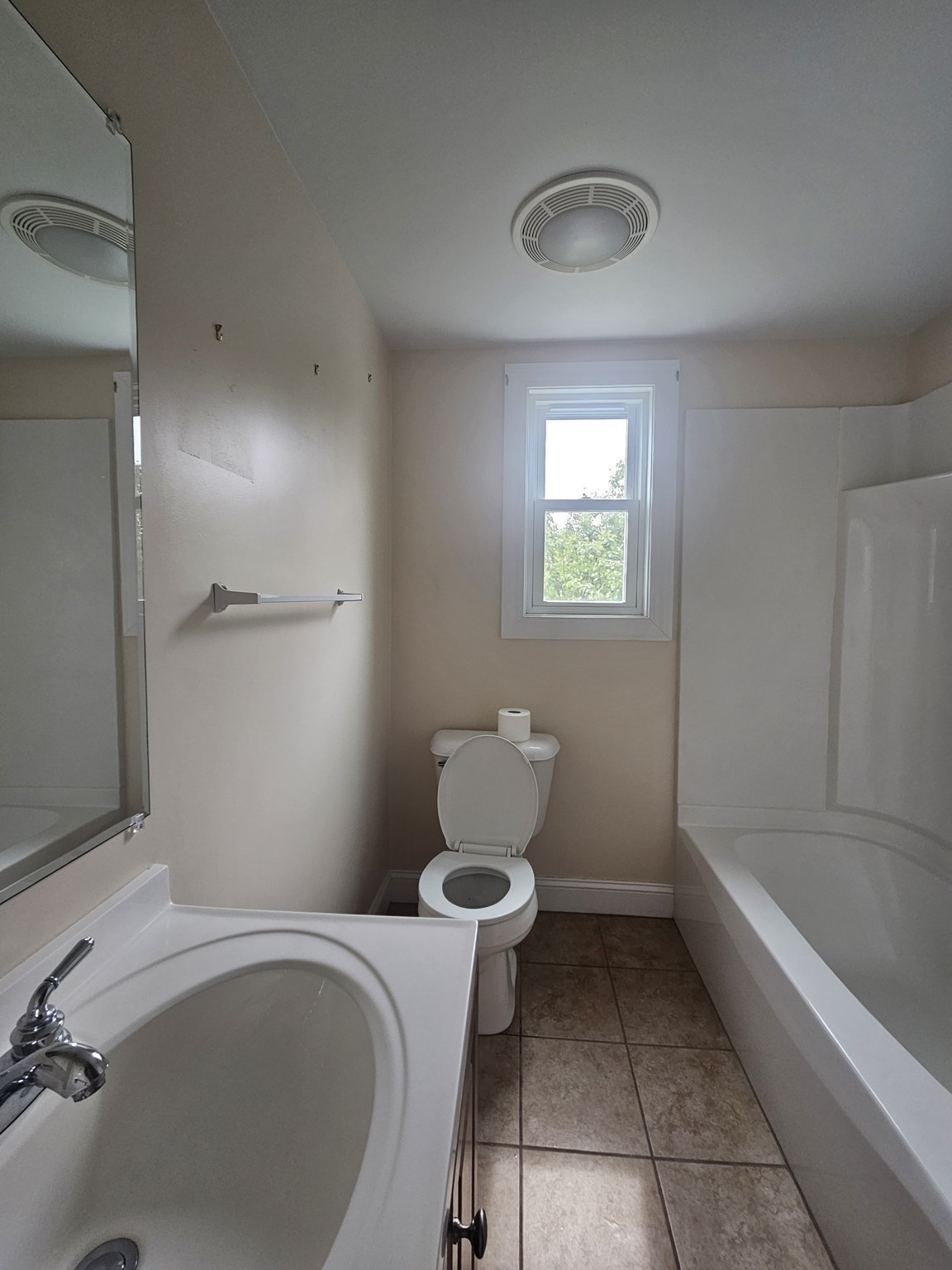 72 Huard St Property Photo 11