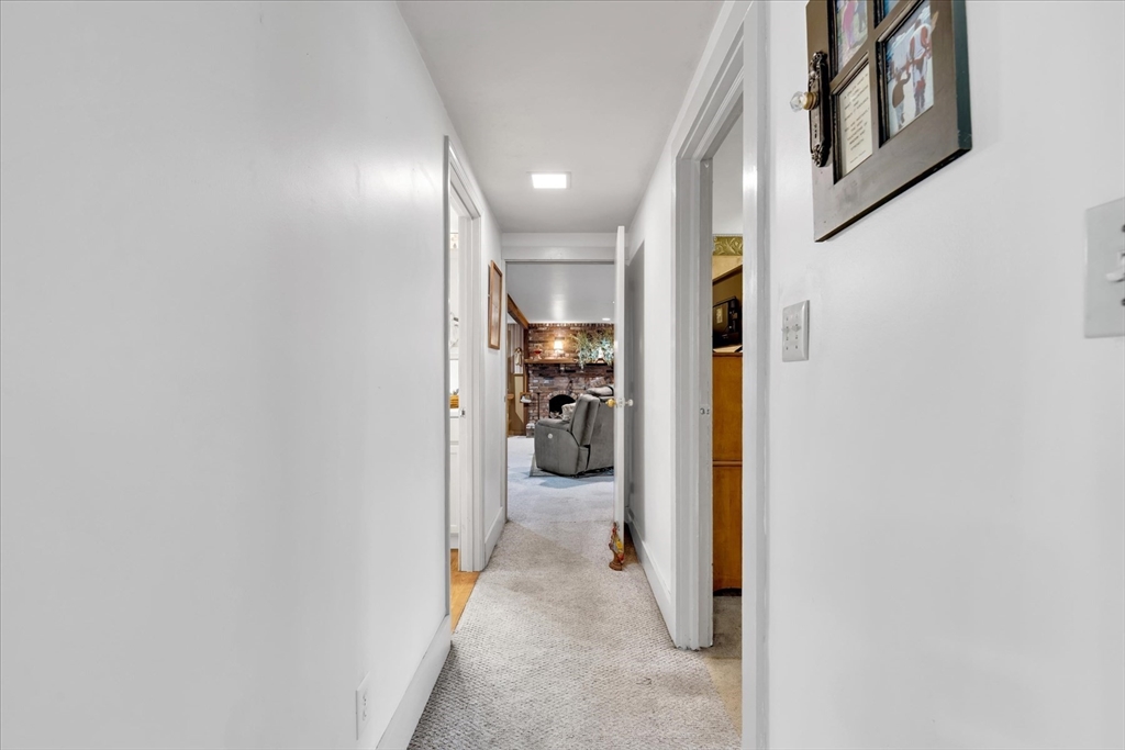 643 Main St Property Photo 14