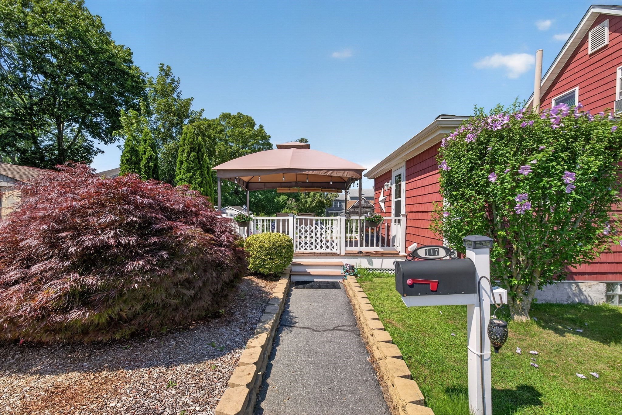 117 Bridge St Property Photo 4