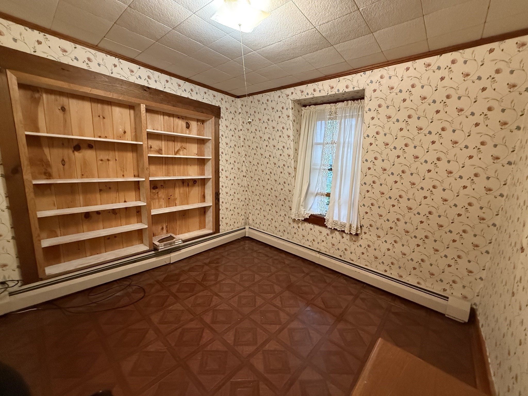 8 Hawes St Property Photo 14