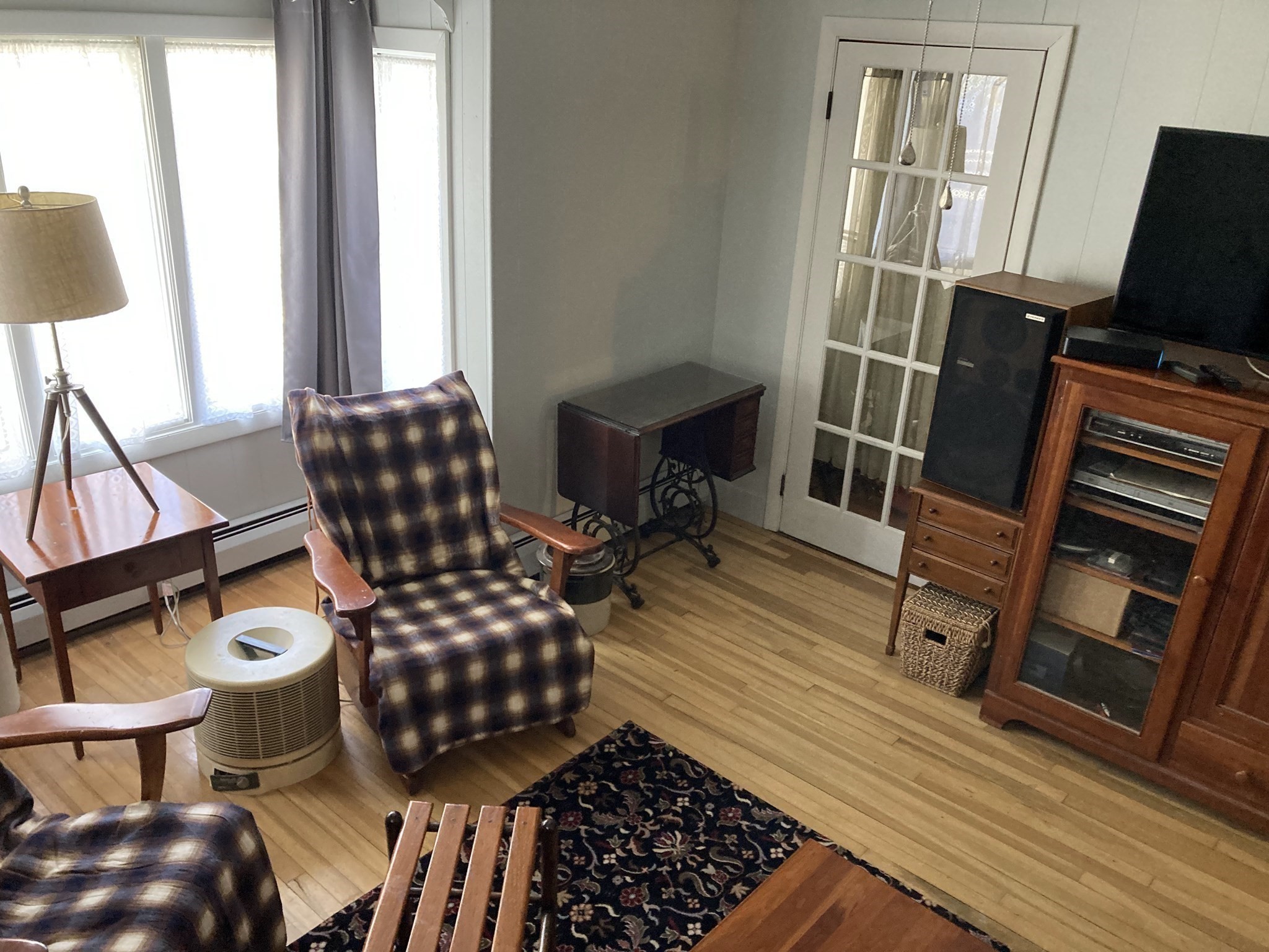 8 Hawes St Property Photo 21