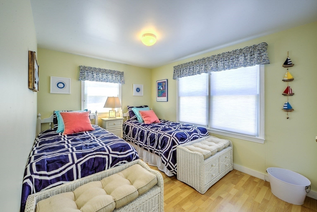 225 North Shore Blvd # J Property Photo 6