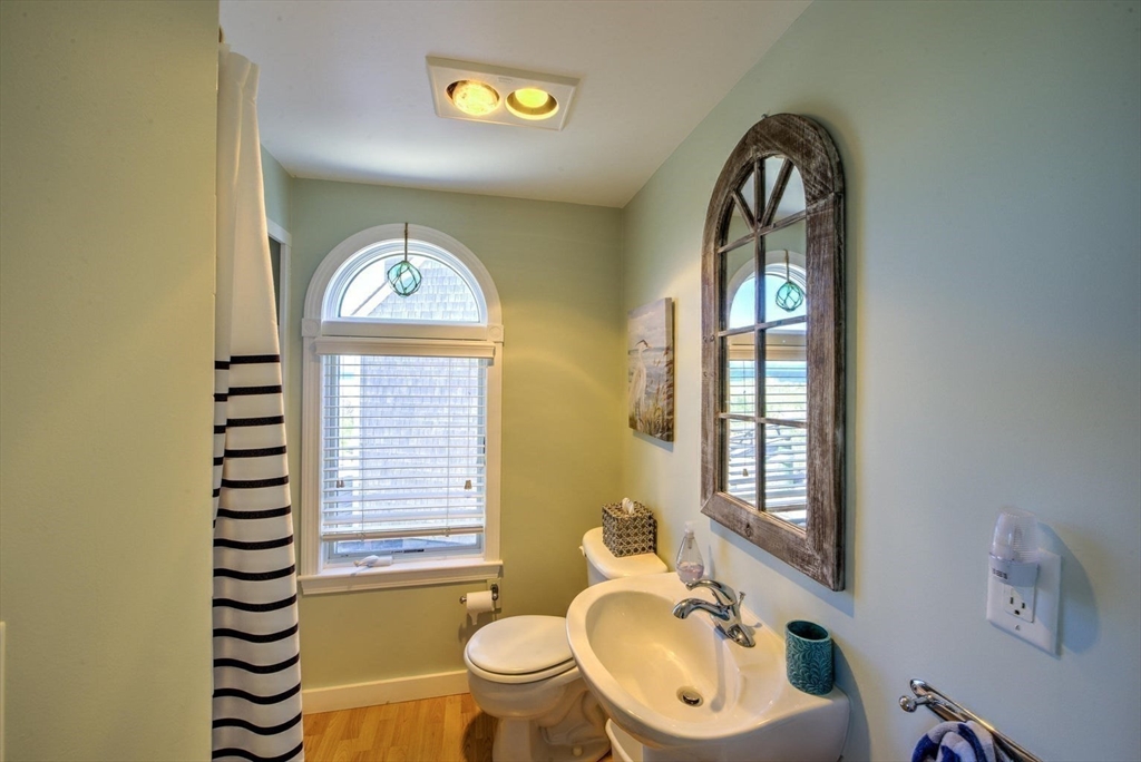 225 North Shore Blvd # J Property Photo 8