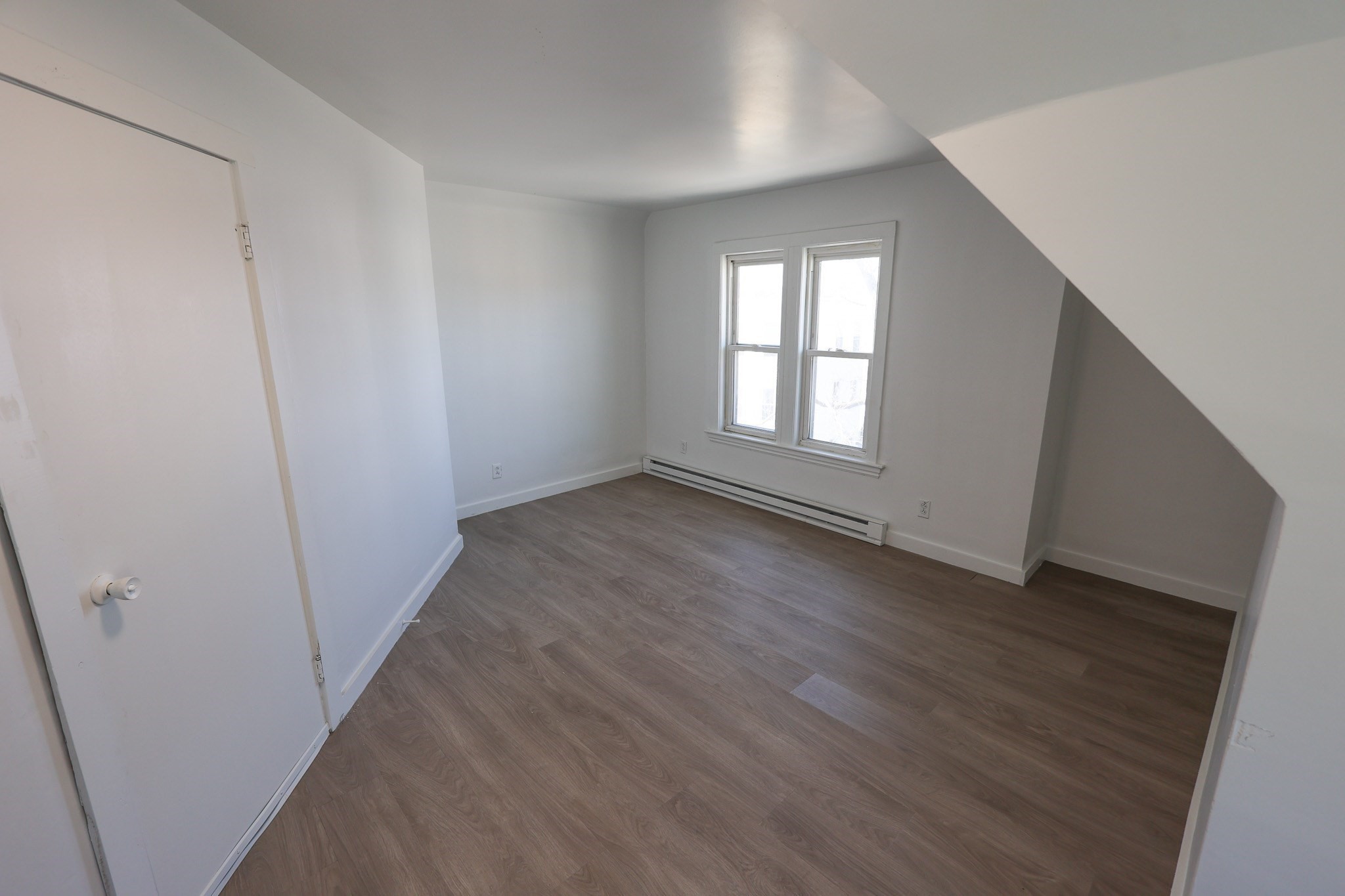 8 Colonial Avenue # 3 Property Photo 7