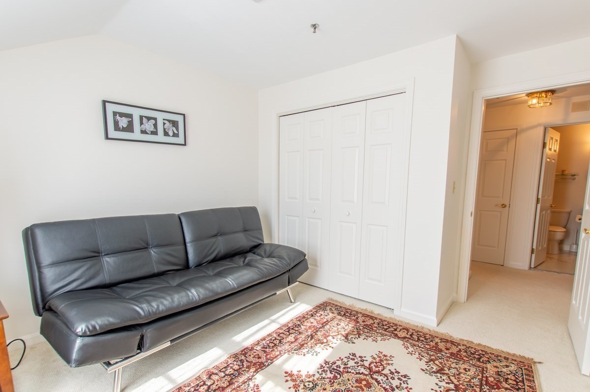 409 Old Country # 409 Property Photo 16