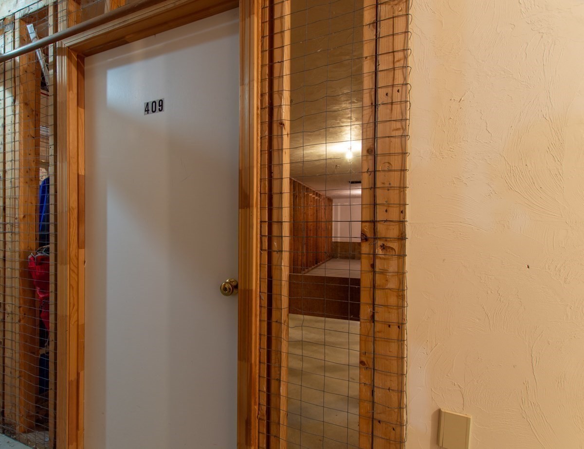 409 Old Country # 409 Property Photo 21