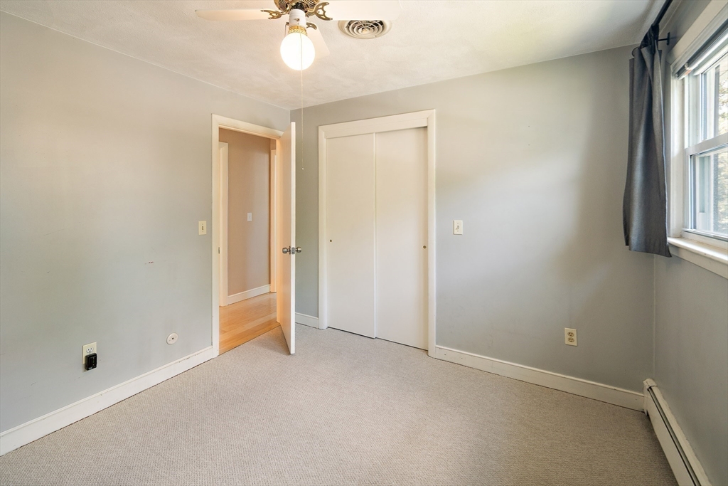 56 Winfield St Property Photo 16