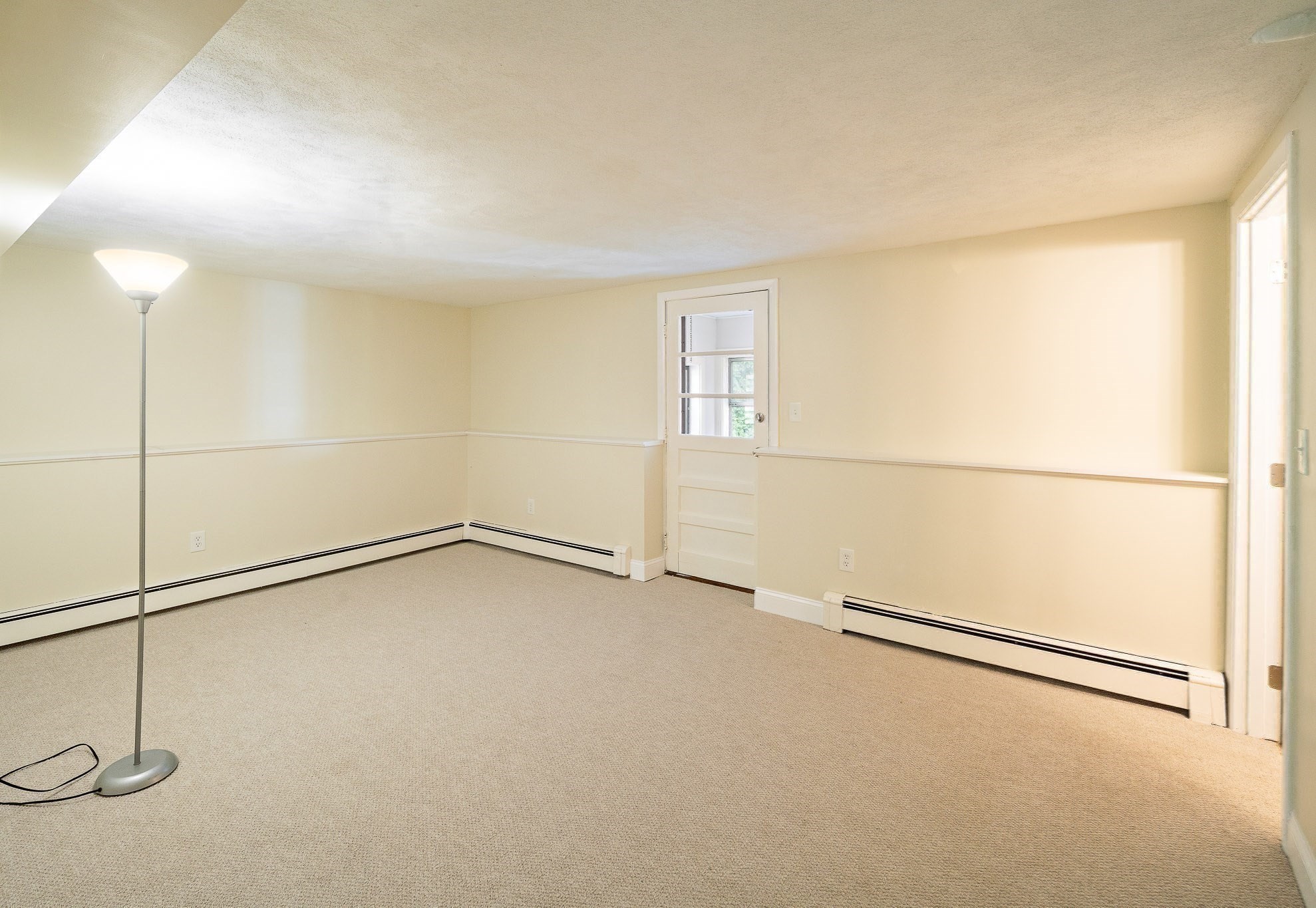 56 Winfield St Property Photo 24
