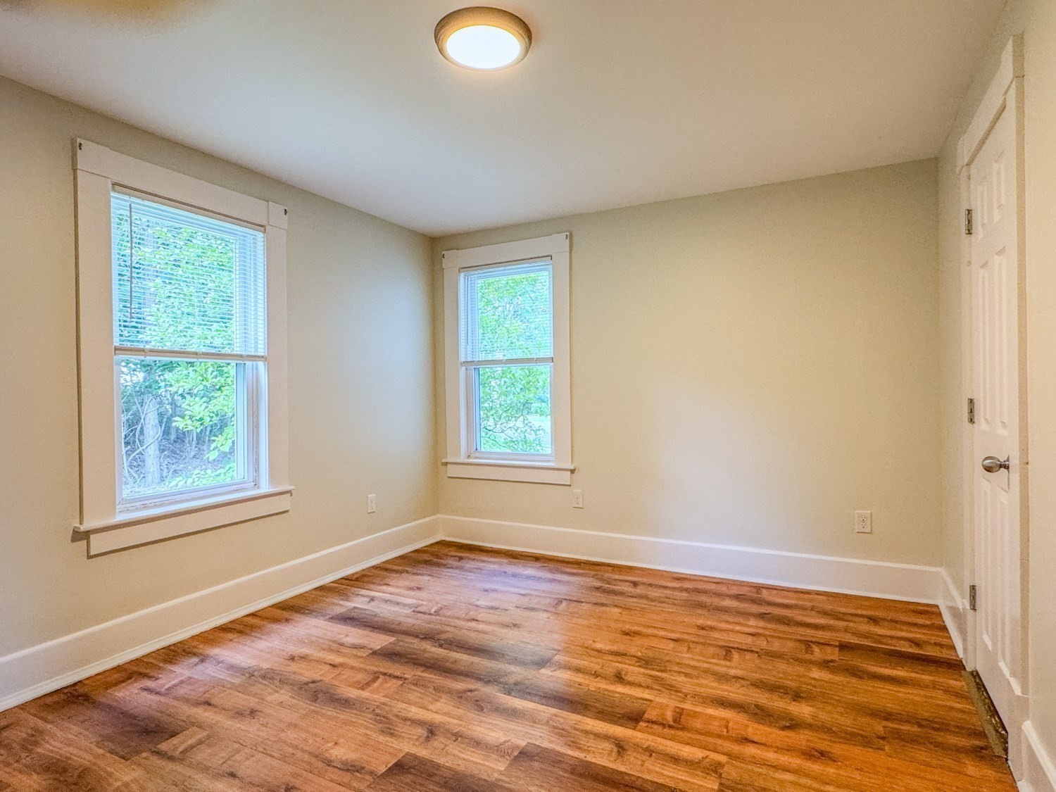 344 Conway Street Property Photo 13