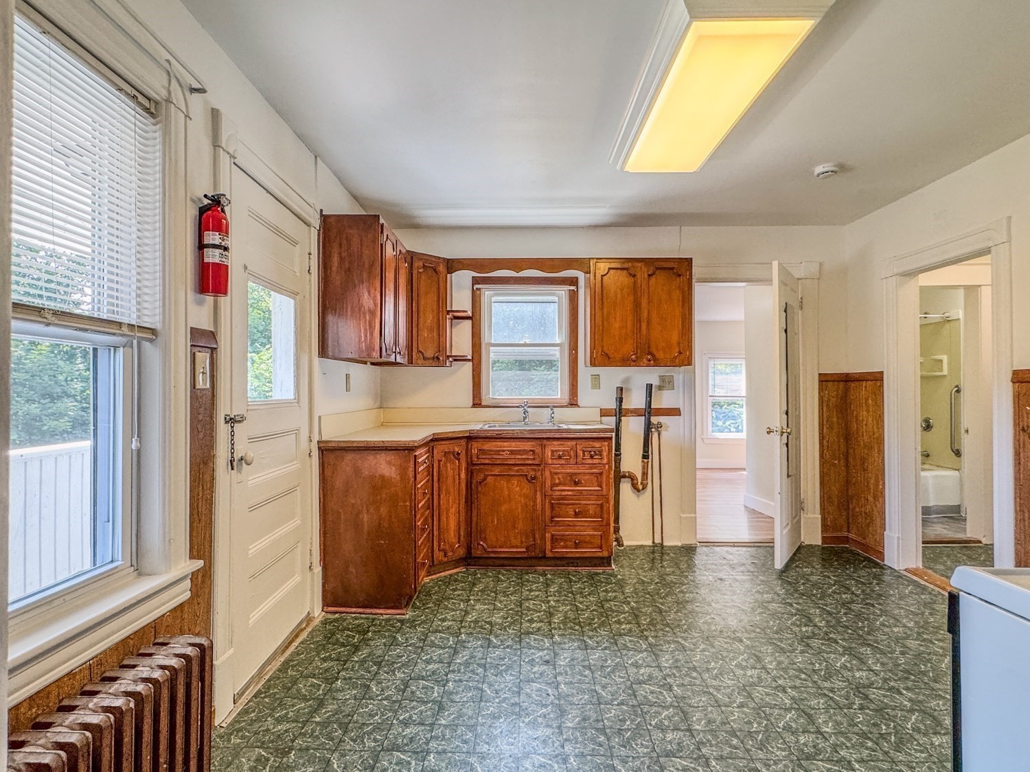 344 Conway Street Property Photo 18