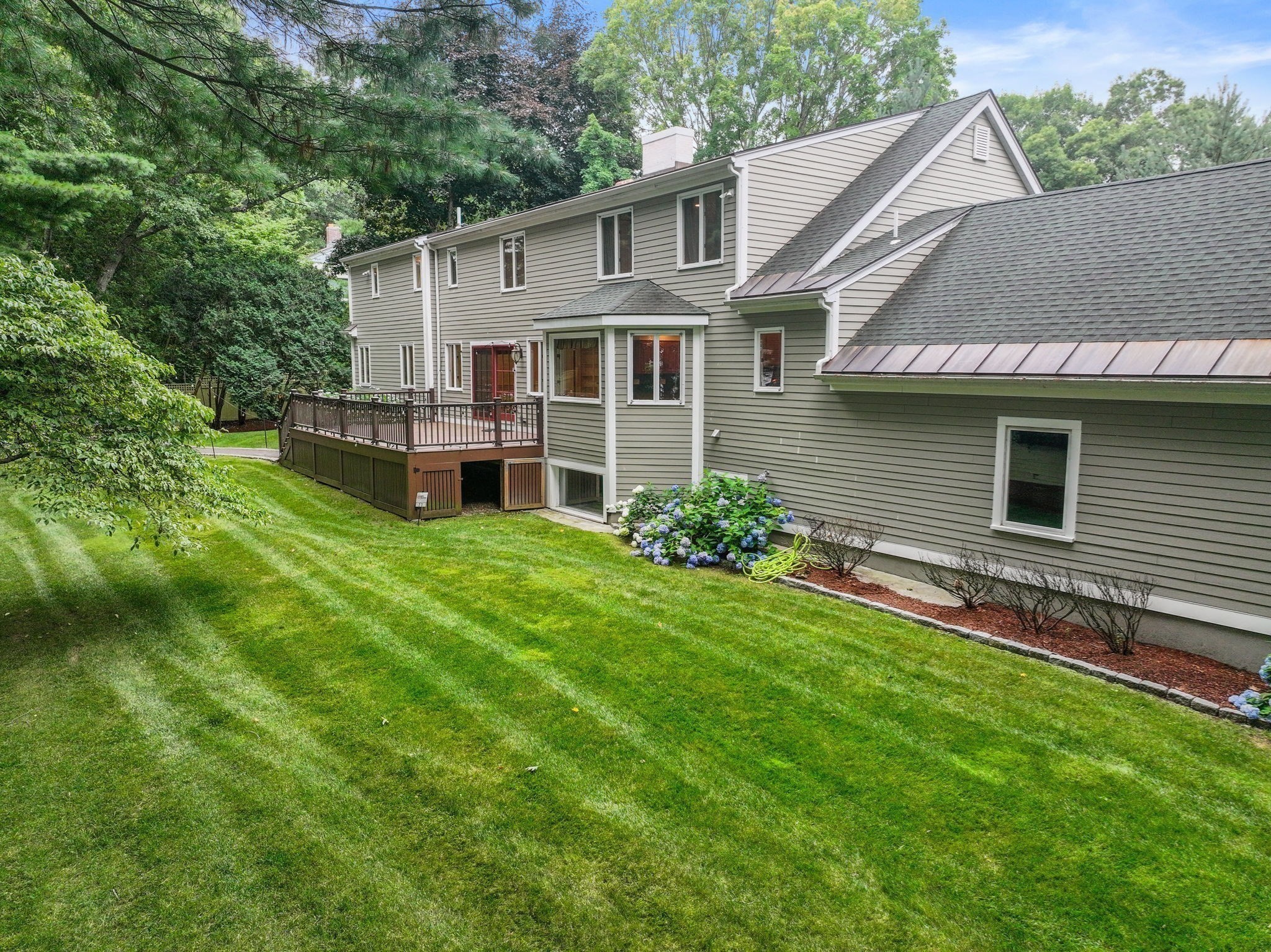 23 Bellevue Property Photo 4