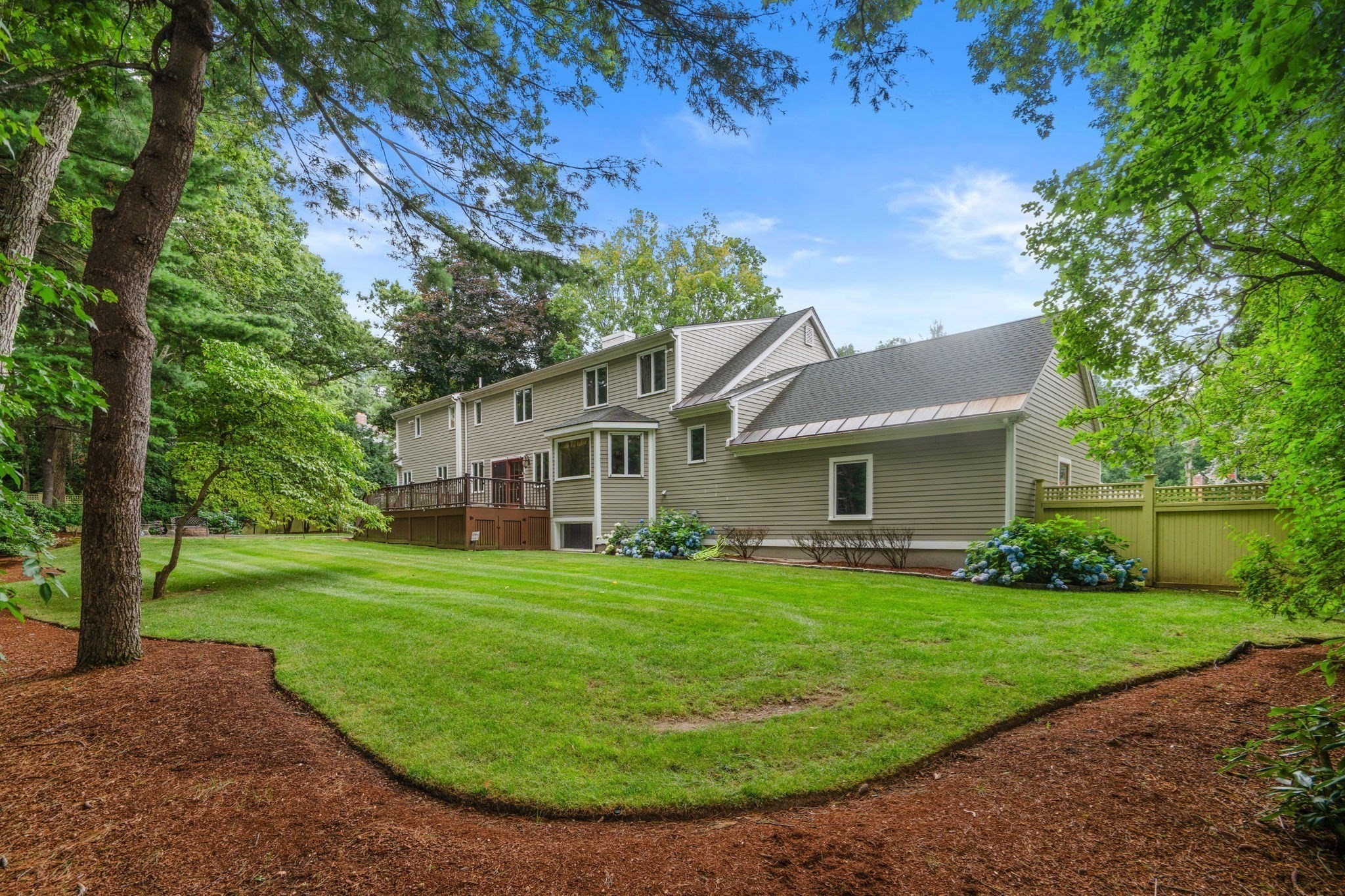 23 Bellevue Property Photo 13