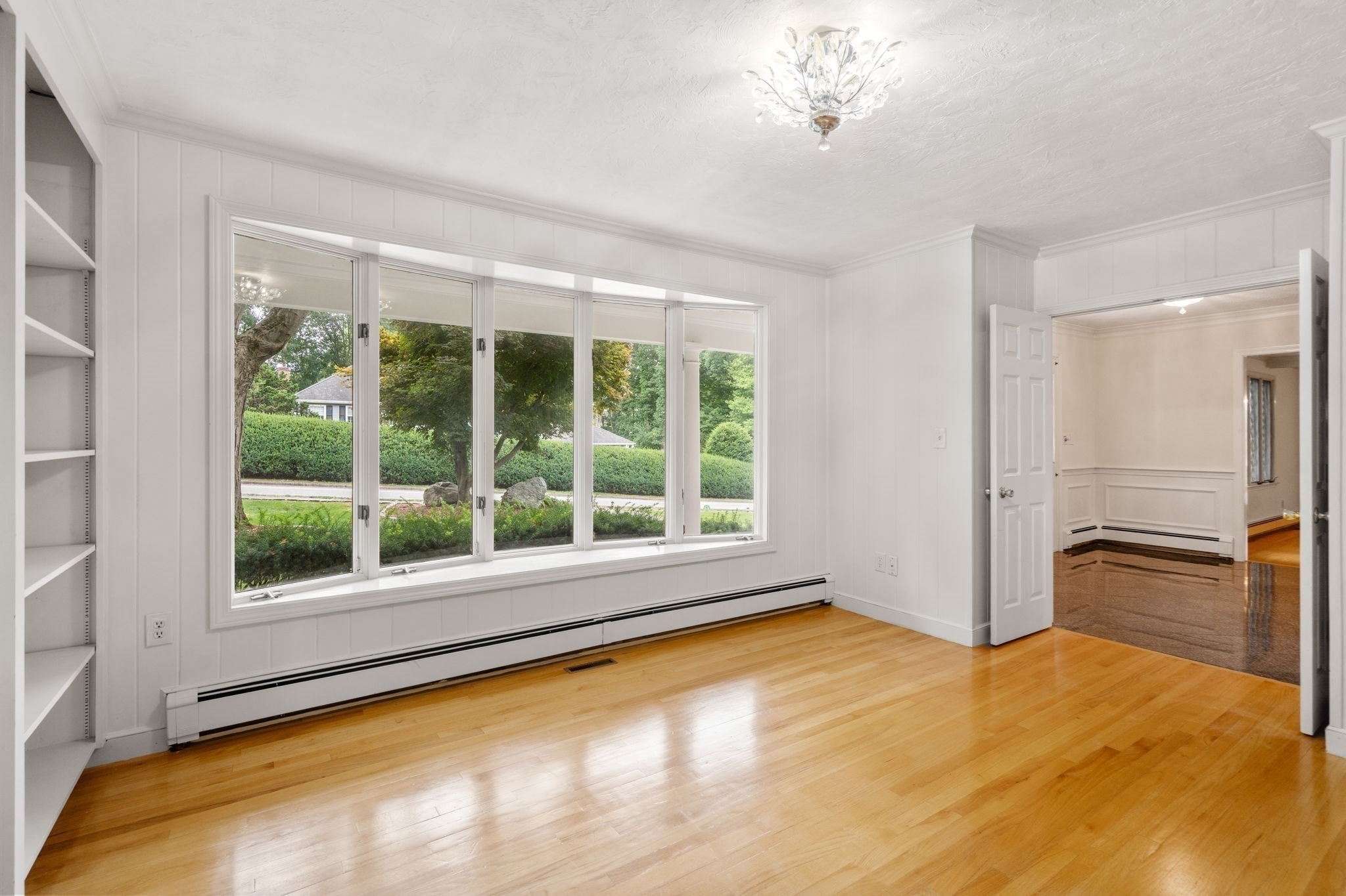 23 Bellevue Property Photo 26