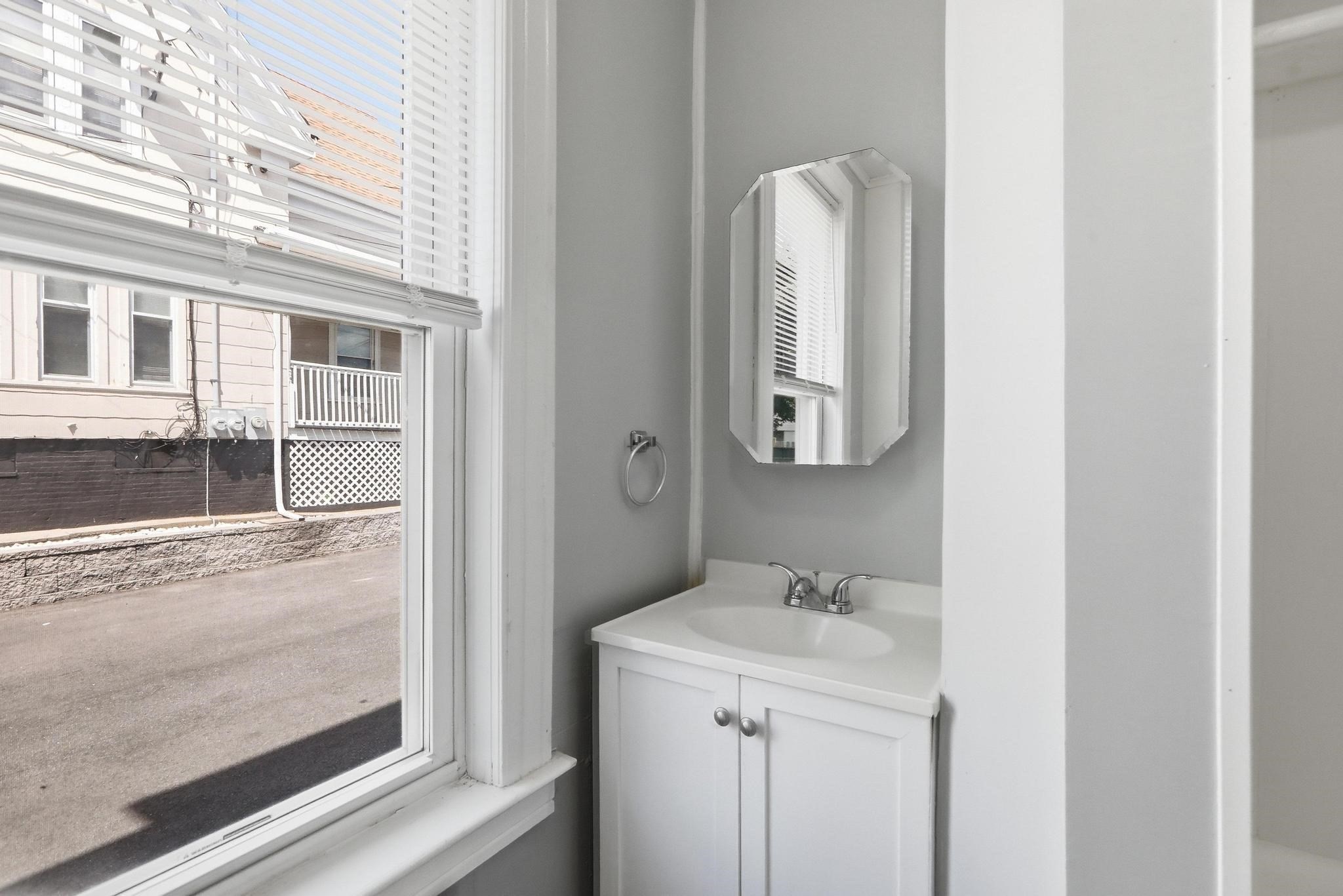 88 Weston St # 1 Property Photo 15
