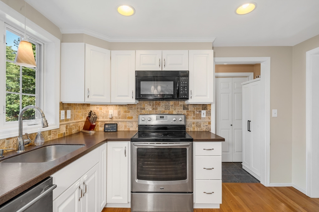 104 Kimball Rd Property Photo 8
