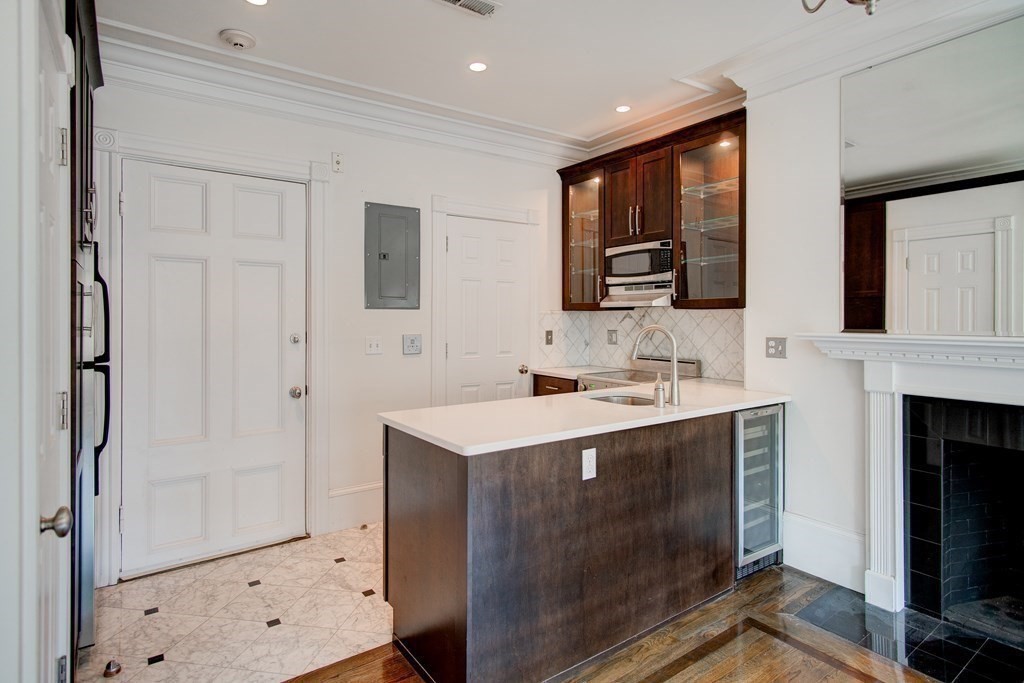 395 Marlborough St # 7 Property Photo 3
