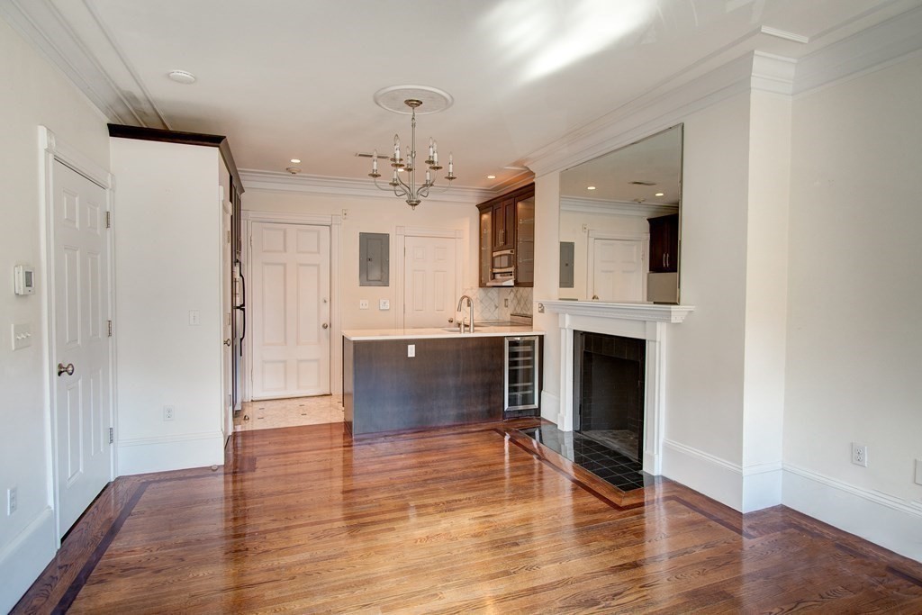 395 Marlborough St # 7 Property Photo 7
