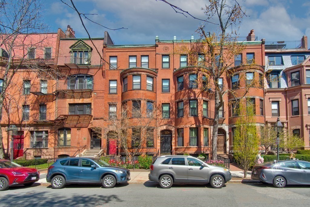 395 Marlborough St # 7 Property Photo 13