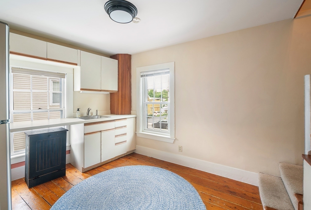 8 Oak Street Property Photo 26