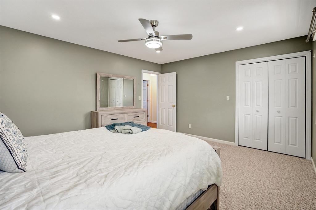 200 Lambert Ter # 11 Property Photo 14