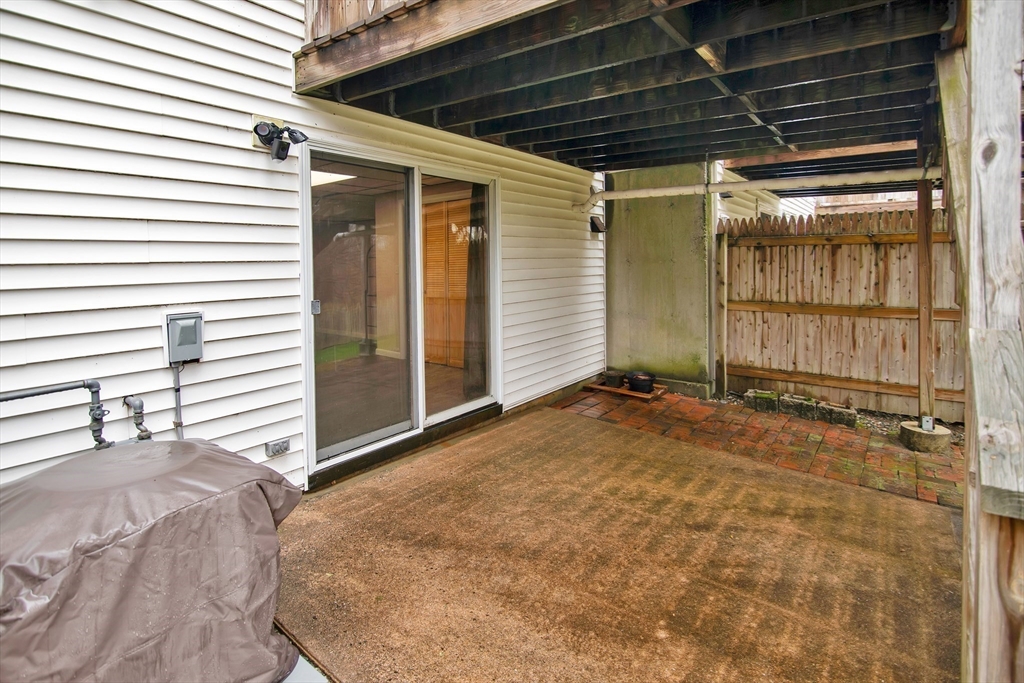 200 Lambert Ter # 11 Property Photo 21