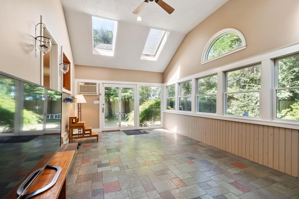 5 Hemlock Street Property Photo 18