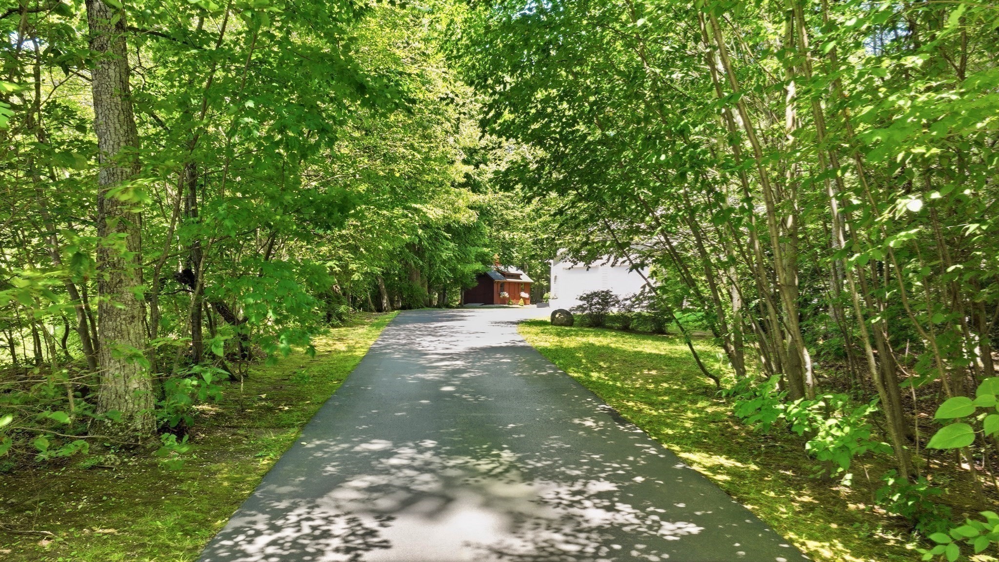 106 Valley Rd Property Photo 2