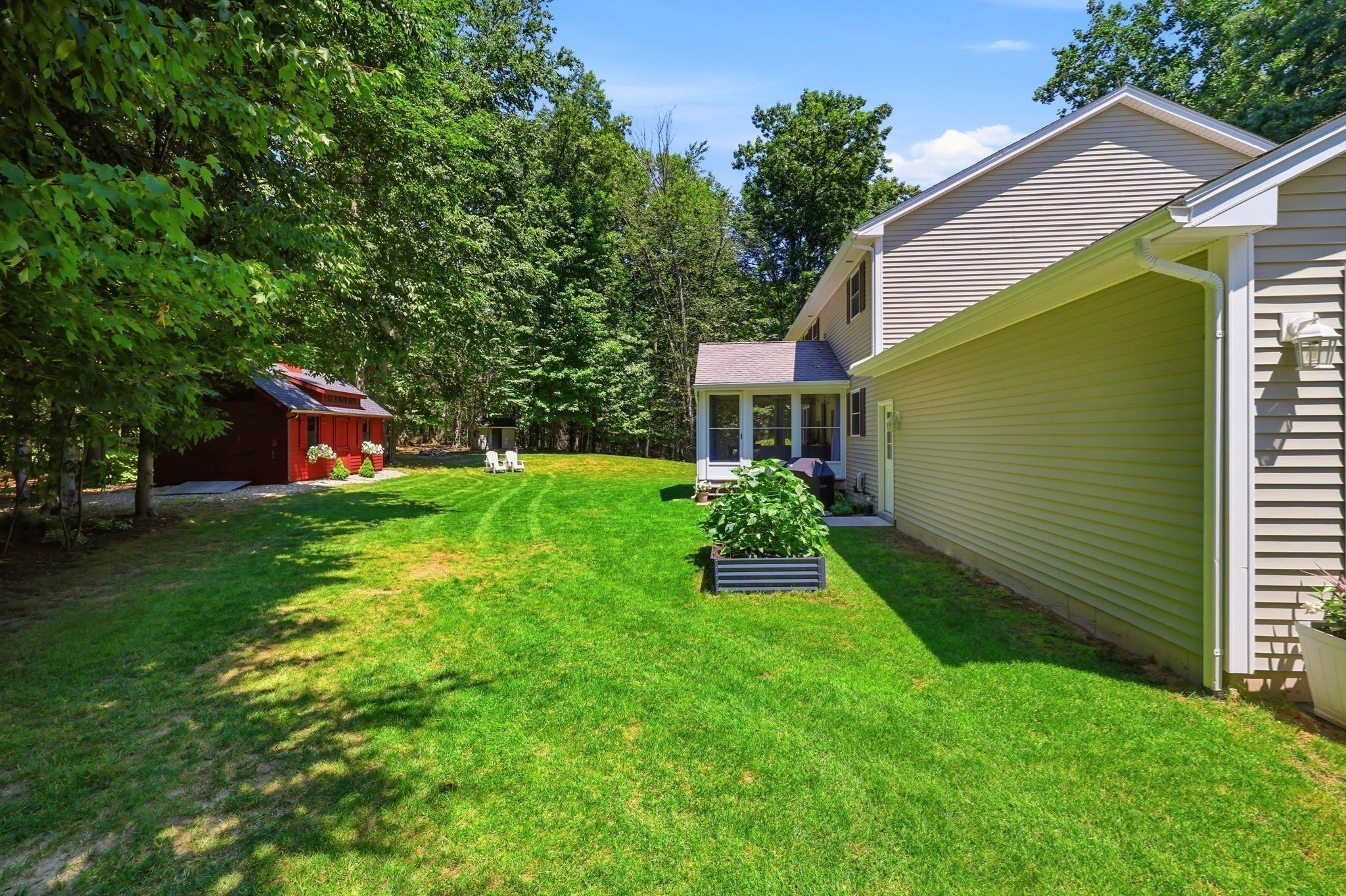 106 Valley Rd Property Photo 5
