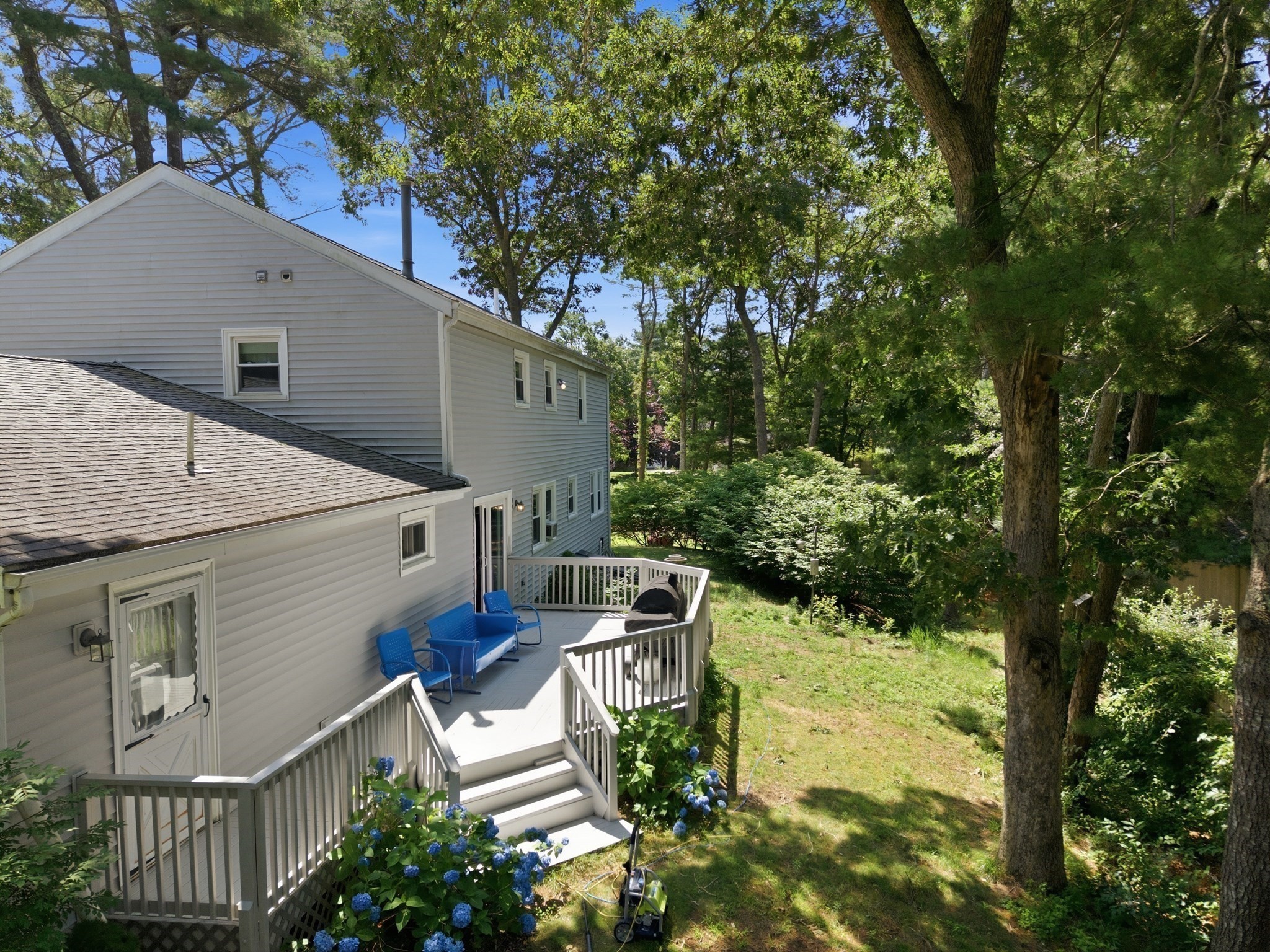 10 Roberta Drive Property Photo 25