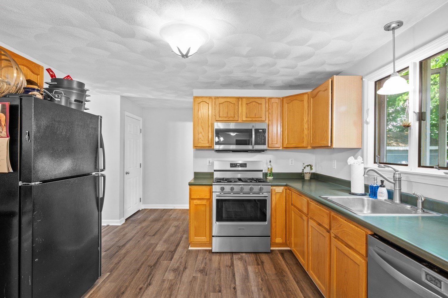 11 Fleming St Property Photo 6