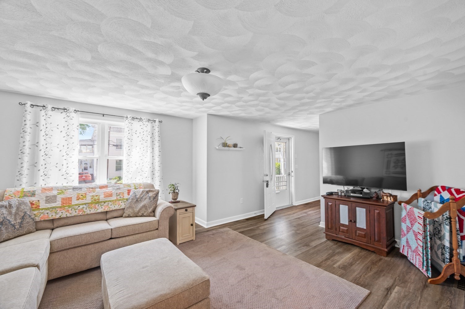 11 Fleming St Property Photo 8