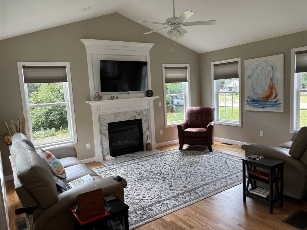 41 Clapp Rd Property Photo 13