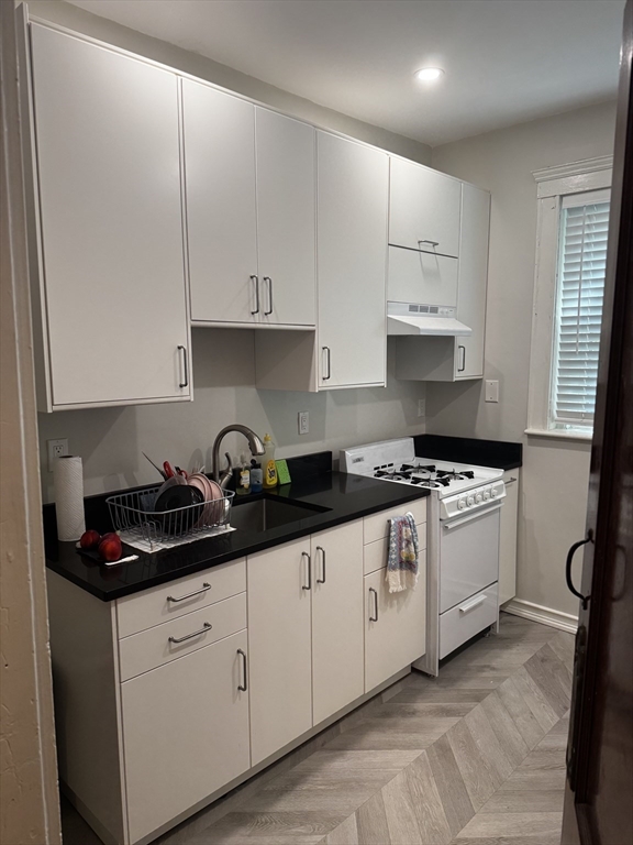 235 Rawson # 4 Property Photo 1