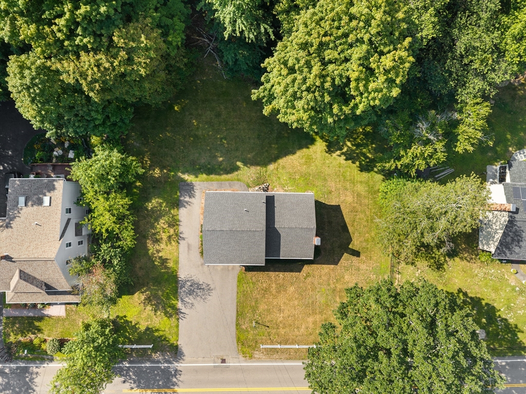 1372 Pleasant St Property Photo 37