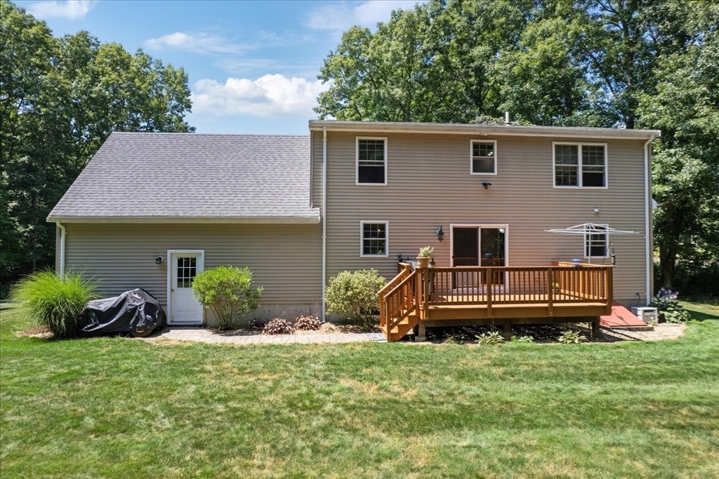 29 Junction Cirlce Property Photo 4