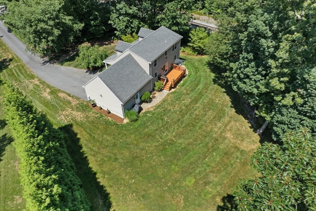 29 Junction Cirlce Property Photo 9